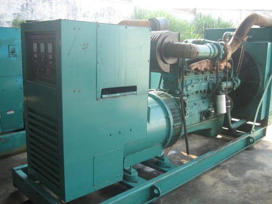 太仓租赁发电机- 发电机碳刷磨损的原因是什么