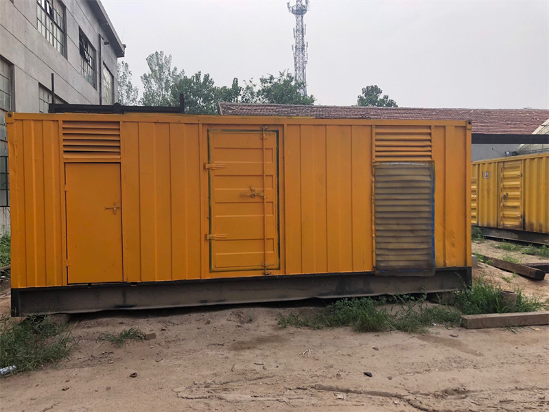 太仓柴油发电机如何判断新机油是否已经完全充满机油滤清器？