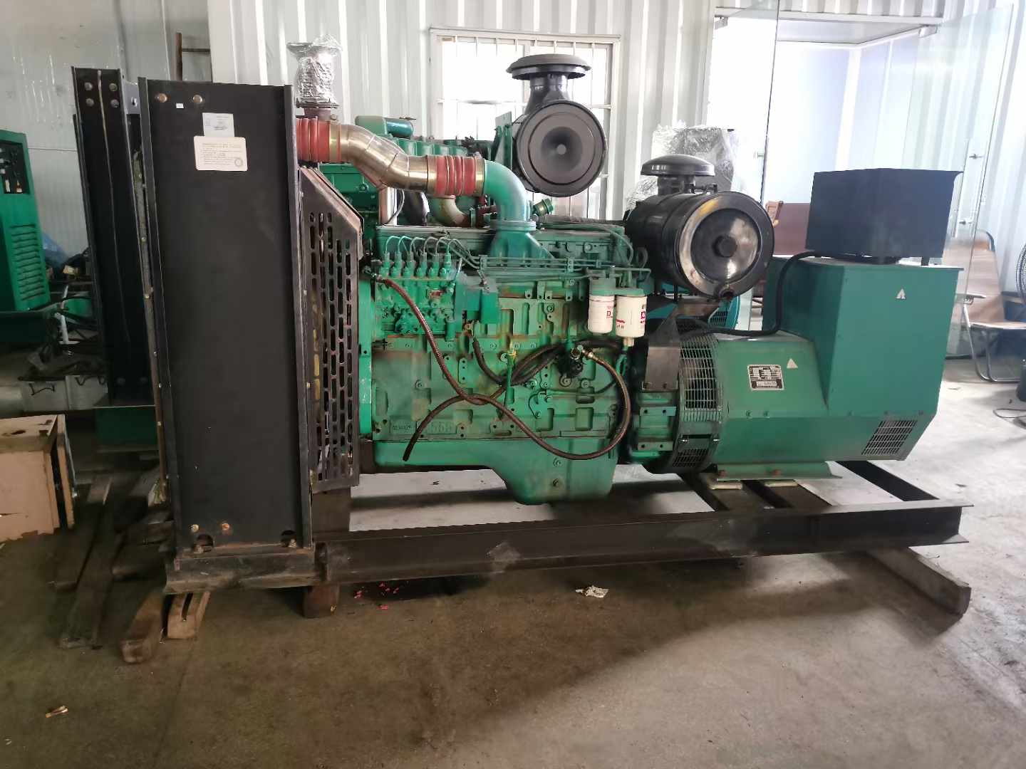 太仓发电机租赁如何确定电缆的承载电流是否在安全范围内？