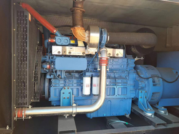 太仓柴油发电机组一般有几种电压输出？