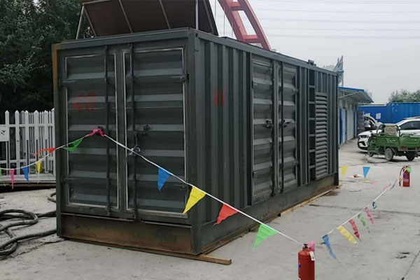 太仓发电机租赁空气滤清器多久更换一次？