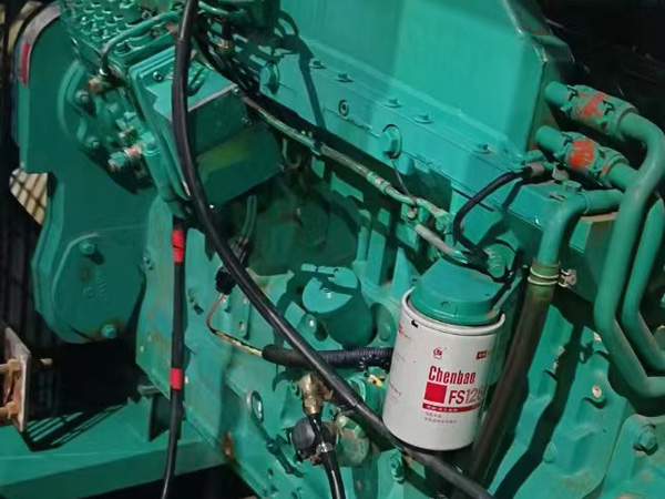 太仓如何确定新的发电机组控制系统是否与原系统兼容？