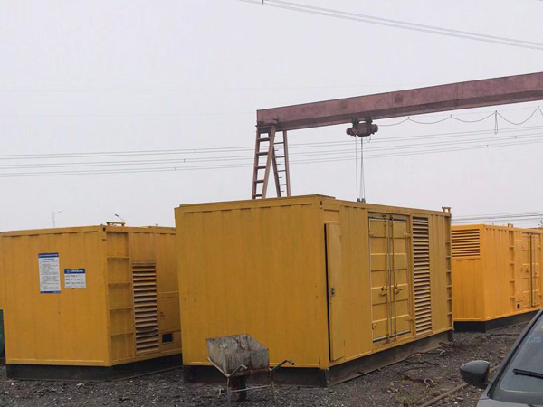 太仓100kw柴油发电机组每小时油耗？